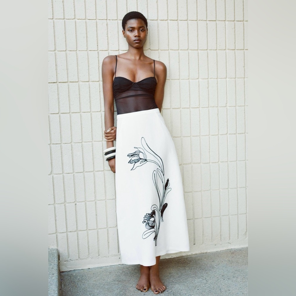 Zara ZW Collection Skirt With Contrast Linen Embroidery - Picture 7 of 13
